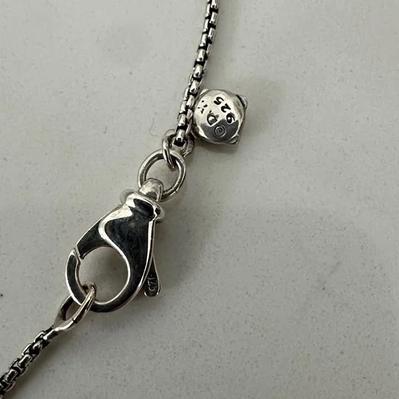 David Yurman Silver Necklace with White Pearl - Picture 3 of 4